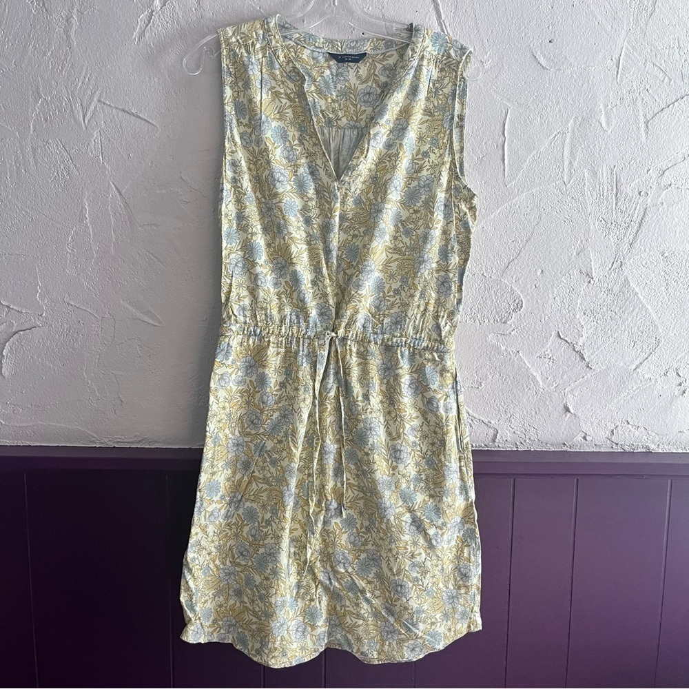 Denver Hayes Floral Dress Size Medium